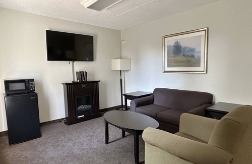 Welland Hotel | Travelodge by Wyndham Welland