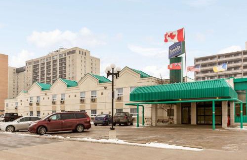 Winnipeg Hotel | Travelodge by Wyndham Winnipeg East