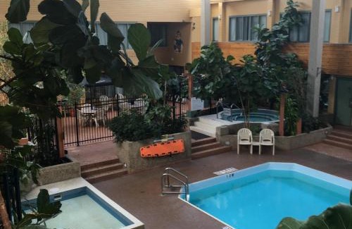 Winnipeg Hotel | Travelodge by Wyndham Winnipeg East