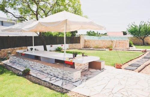 Quinta Do Conde House | Tree House - Casa Limoeiro