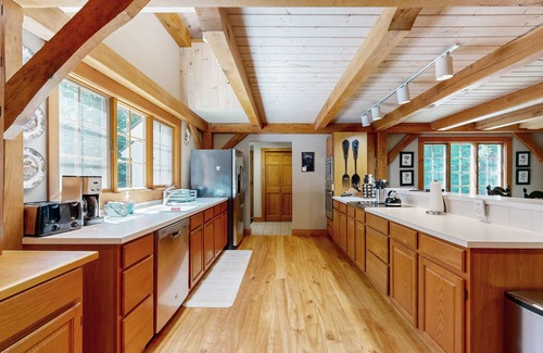 Londonderry House | Tree-lined lodge with deck, fireplaces, porch, game room, & fast WiFi