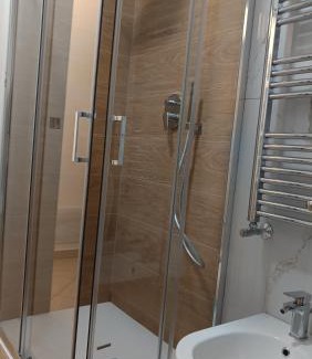 Nocera Inferiore Bed & Breakfast | Trekking House B&B-Vicino al Tribunale di Nocera Inferiore -