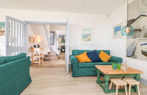 Trenance House | TRELAWNS, family friendly, character holiday cottage in Mawgan Porth