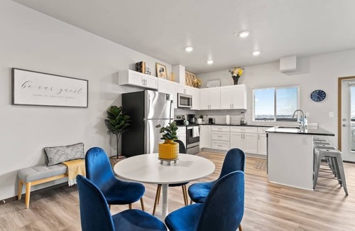 South Perry District Apartment | Trendy 2 Bed 2 Bath Near Perry Dist and Downtown!