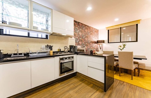 San Miguel Chapultepec Apartment | Trendy Stay w/Gym, Parking & Close to Attractions