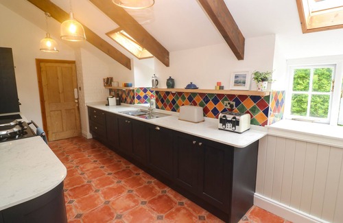 Castallack Cottage | TREVEDRAN COTTAGE, pet friendly, with open fire in St Buryan