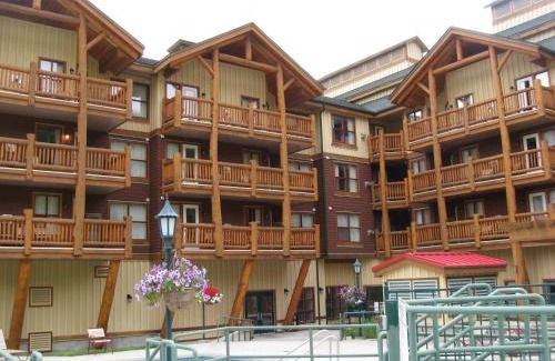 East Kootenay Hotel | Trickle Creek Lodge