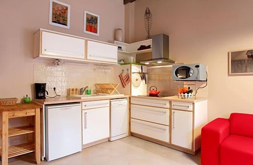 Enclos House | Triplex in character house 2 steps from the Vieux Bassin and salt granaries