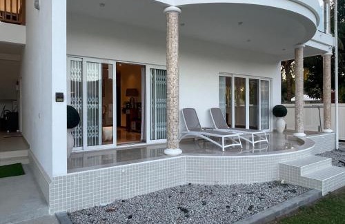 Amitie Apartment | Tropic Villa Annex