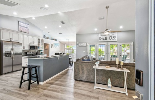 Harbor Hills House | Tropical 4 Bed Pool Home Min to Beaches! Available Now