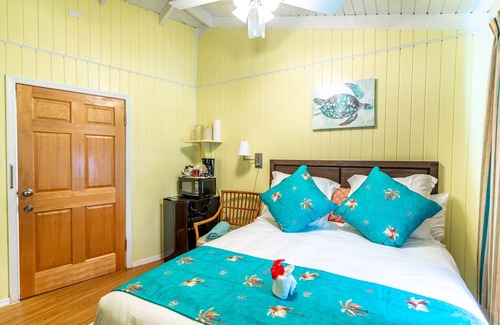 West End Hotel | Tropical Garden Standard