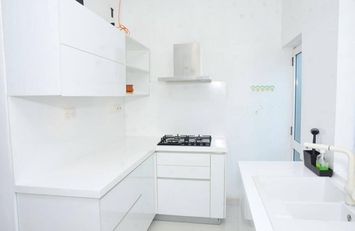 Negombo Villa | Tropical Haven – Fully Air Conditioned Modern Luxury 3 Bed Room Villa in Negombo