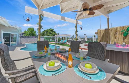 San Carlos House | Tropical Retreat with Pool and Spa in La Mesa