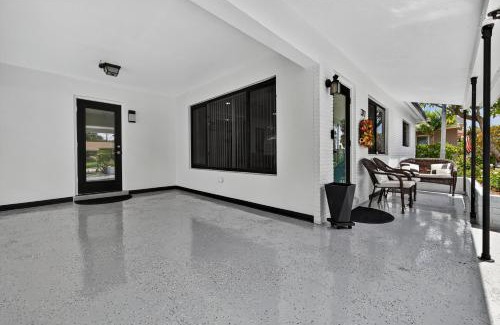 Oakland Park House | Tropical South Florida Home