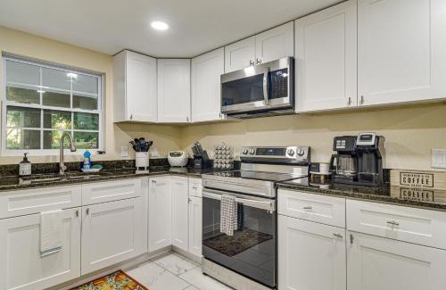 Greater Palm River Point CDC House | Tropical Tampa Home Pets Welcome!