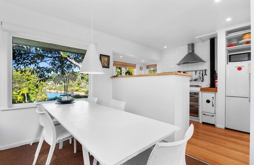 Okere Falls House | Trout Pool House - Okere Falls Lakeside Retreat