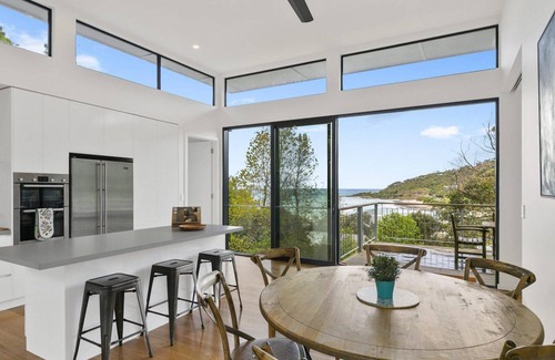 Wye River House | Trouvaille At Wye - Across the Road From Beach Free WIFI
