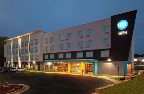 Farmville Hotel | Tru By Hilton Farmville Va