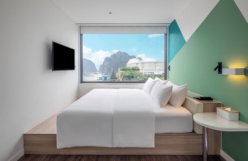 Hon Gai Hotel | Tru by Hilton Ha Long Hon Gai Centre