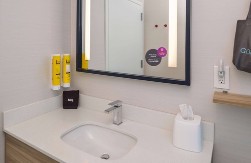 Little Rock Hotel | Tru by Hilton Little Rock West