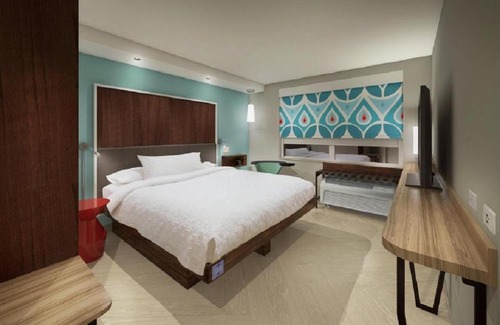 Rossford Hotel | Tru by Hilton Perrysburg Toledo