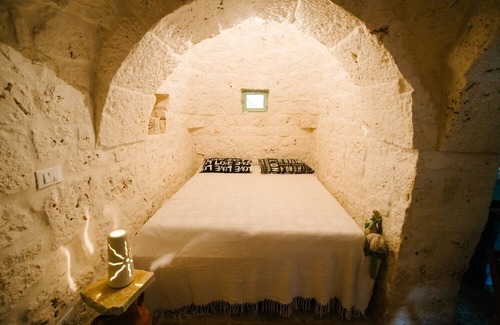 Ceglie Messapica House | TRULLO PACE FANTASTICO PLACE WITH POOL AND WIFI
