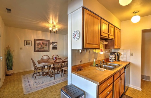 Sheridan House | Truly Panoramic Mountain View Full House Retreat