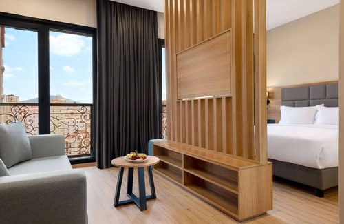 Kucukbakkalkoy Hotel | Tryp by Wyndham Istanbul Atasehir