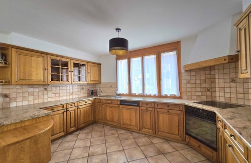 Saint-Martin Apartment | Tsandelanne" family accommodation Val d'Hérens. Panoramic terrace and sun!