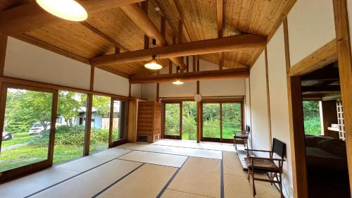 Kokonoe House | Tsuki no An -Cottage Moon- 月の庵- 大自然と木に囲まれた一軒家