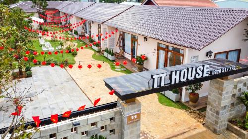 Pleiku Hotel | TT House Pleiku