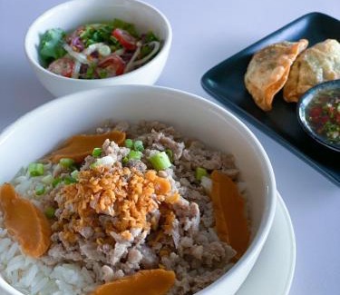 Bang Nam Prieo Hotel | tt Residence