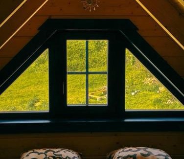 Wapienne House | Tu W Dolinie