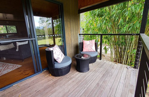 Rathdowney Cottage | Tuckeroo Cottages & Gardens
