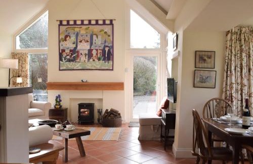 Treffgarne House | Tucking Cottage