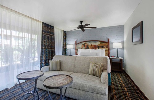 Oracle Foothills Estates Hotel | Tucson's Serene Oasis with complimentary breakfast