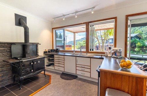 Rotoma House | Tui Bach - Lake Rotoehu