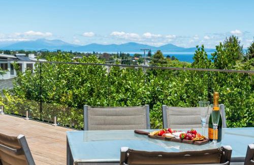 Waipahihi House | Tui Lookout - Spa Pool & Lake Views