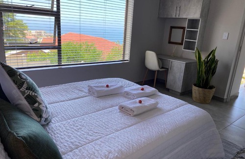 Dana Bay Apartment | Tulip On The Bay