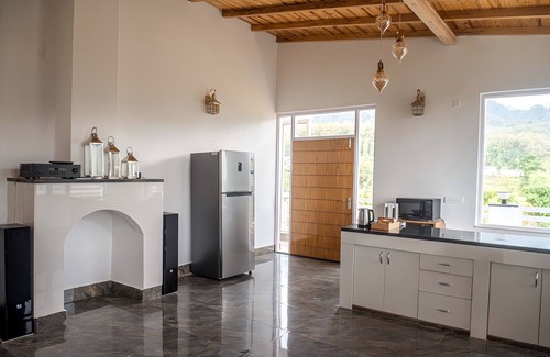 Kotabagh Villa | Tulip Villa with AC in Kotabagh