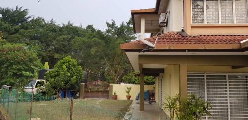 Rawang House | Tun Perak Homestay
