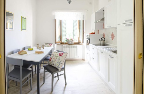 Castiglione di Garfagnana Apartment | Turandot. Beautiful modern style apartment in Ancient Tuscan Villa