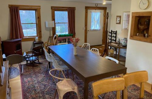 Grafton House | Turner Hill Cottage