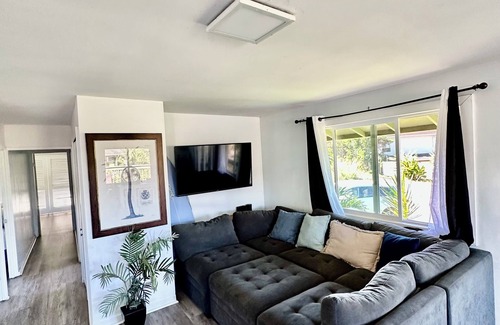 Kahuku House | Turtle Bay 2 bedroom Short Walk To Beach
