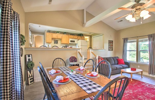 Ironton Cabin | 'Turtle Rock' - Ironton Cabin w/Furnished Patio!