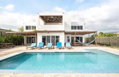 Treasure Beach House | Turtles Nest Villa