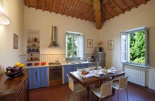 Chiusi House | Tuscan Escape with Pool