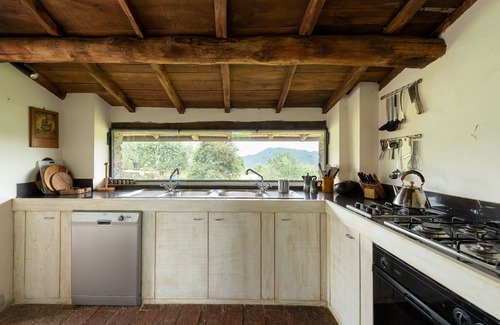 Pescaglia Cottage | Tuscan house in idyllic scenic tranquility in hills between Lucca and sea WiFi