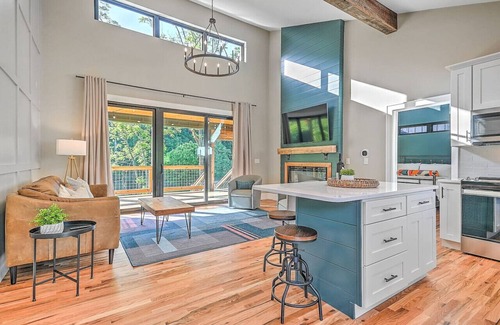 Johnson City Ski Chalet | Tway Bird Chalet on The Watauga River