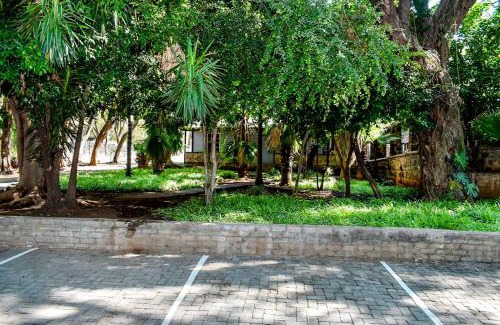 Greater Tubatse House | Twin Bed Room
